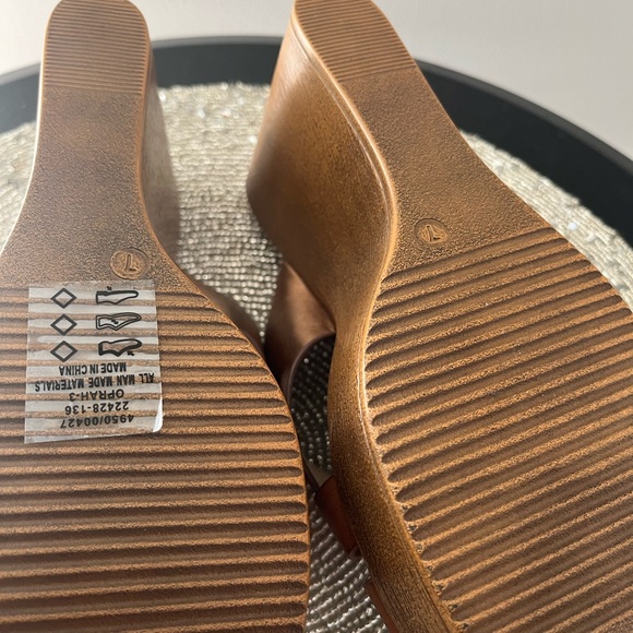 Pierre Dumas Platform Wedge Sandal 7 - Picture 4 of 4